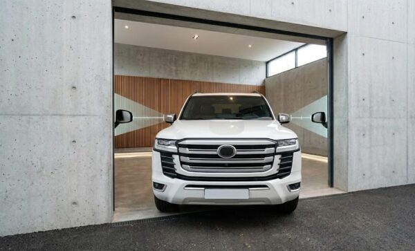 ランドクルーザー 300 ガレージ 有効幅 理想