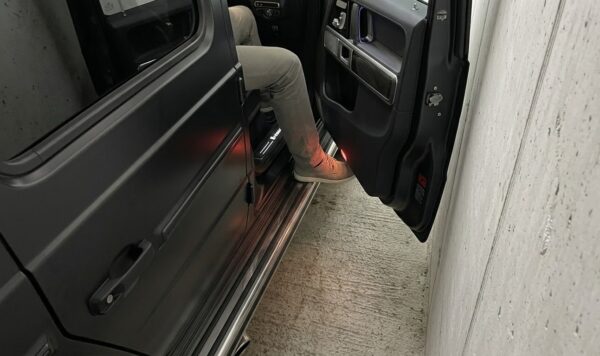 ベンツ Gクラス ガレージ 横幅 限界