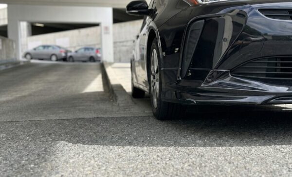 プリウス 駐車場 段差 スロープ 角度