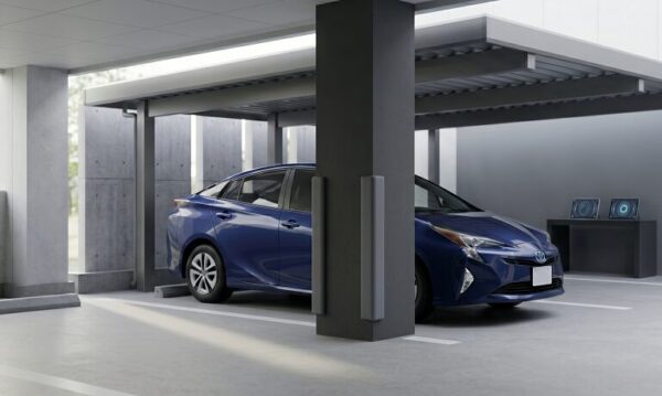 プリウス カーポート 柱 位置 ドアパンチ